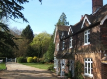 Accommodation-Dorking-Surrey-Bed-Breakfast-Hotel-Room-Gatwick-Airport-Exclusive-Quality-Country-Quiet-Peaceful-110
